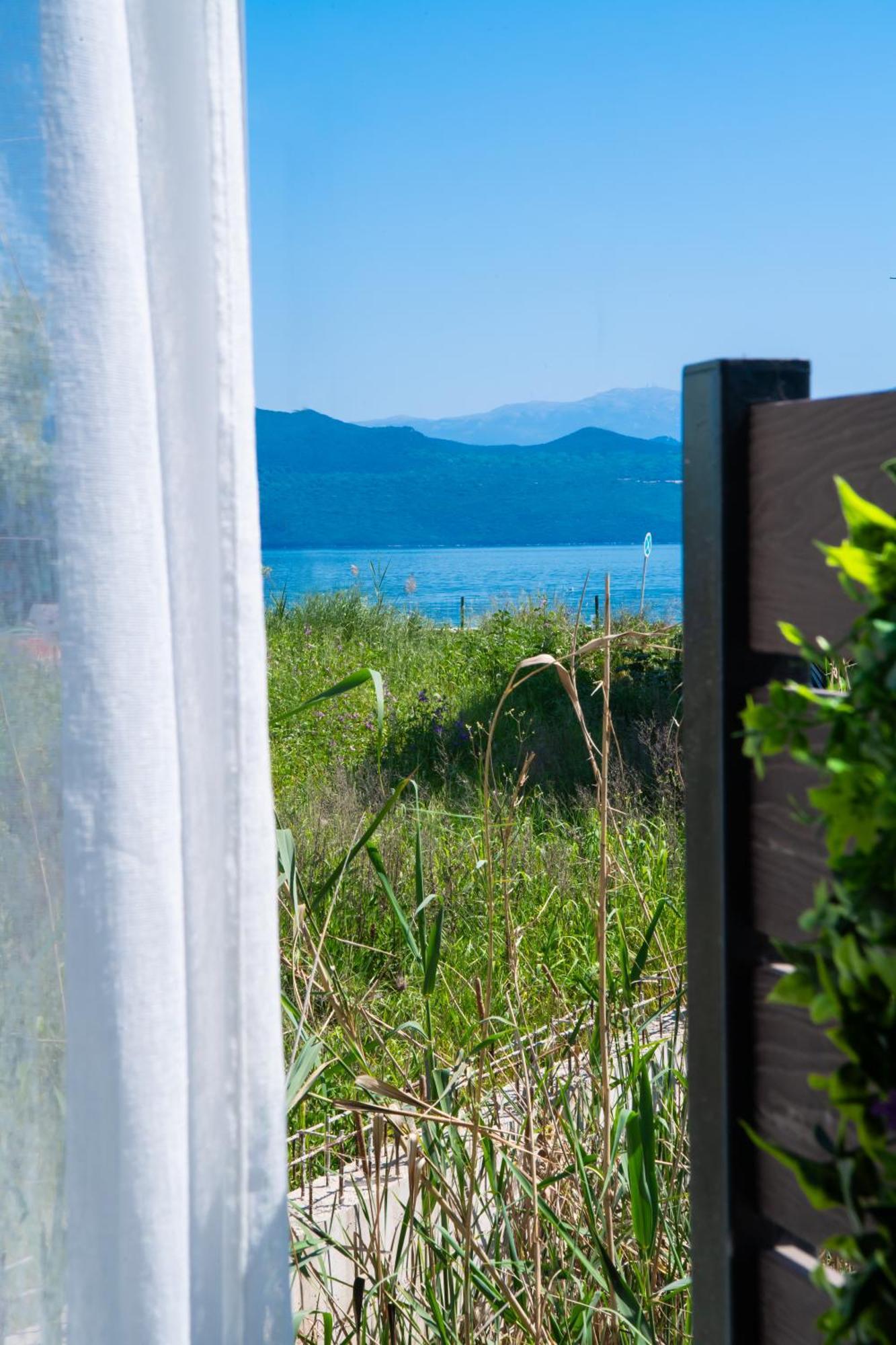 Blue Horizon Seaside Suite By Imagine Lefkada Nikiana Exterior foto
